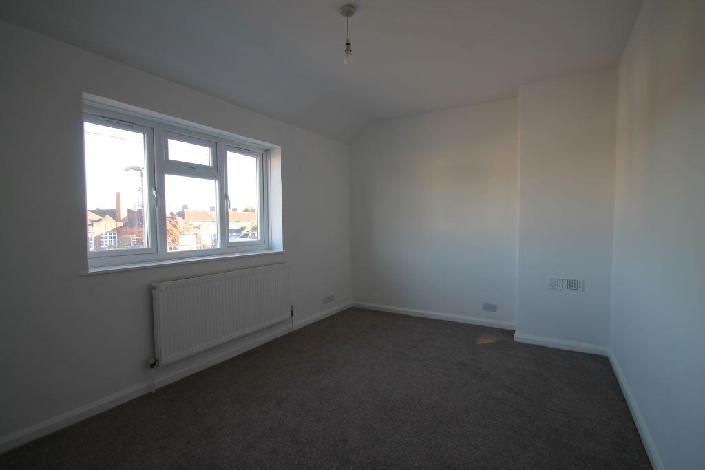 Rowdowns Road, Dagenham